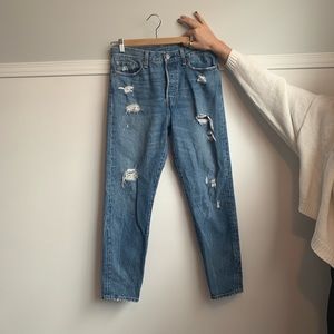 Levi’s lightly distressed jeans!